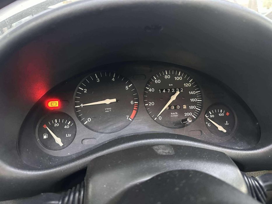 Vendo barato carro todo documentado .