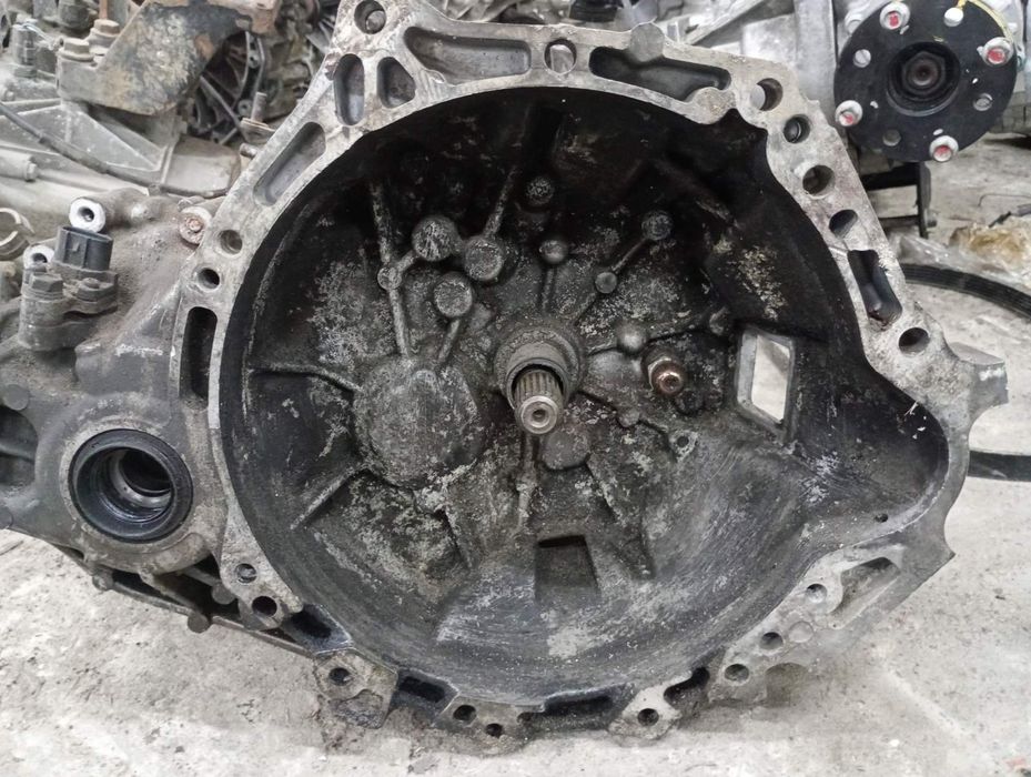 КПП Тойота раф 4 дизель передній привід