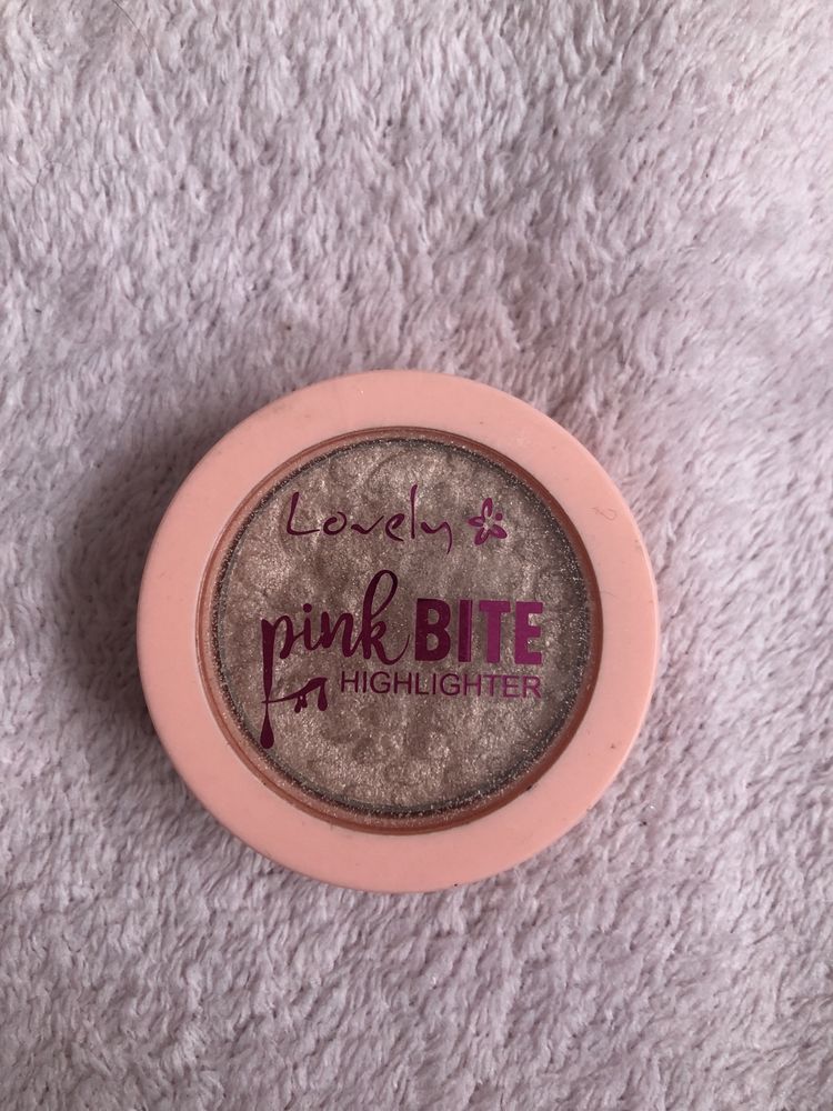 Zestaw kosmetykow ABH, Colourpop, NYX, Mac, Lovely, Kobo