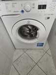 Sprzedam  pralke indesit w dobrym stanie