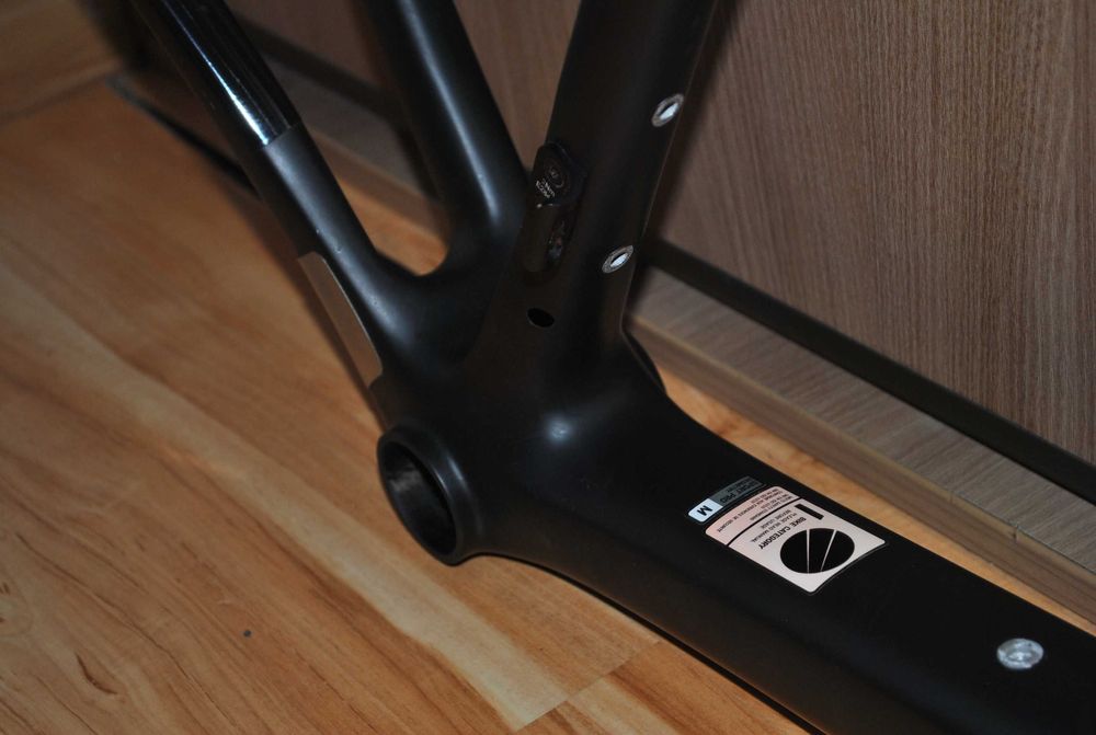 Rama szosowa karbon Canyon ULTIMATE CF SLX M do kół 28