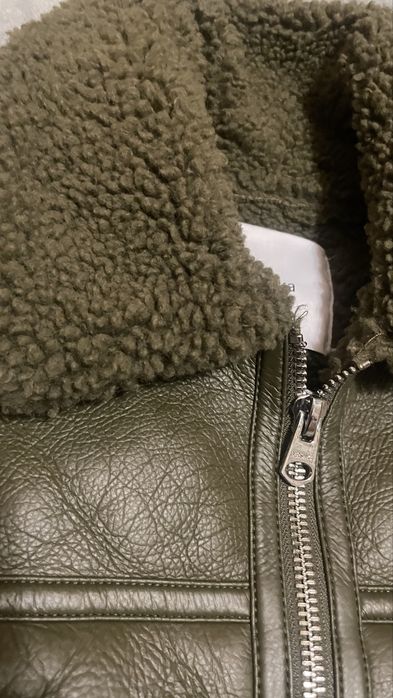 Дублянка. коротка куртка  Bershka