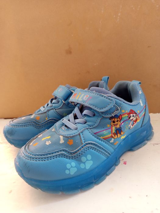 Кросівки кросовки