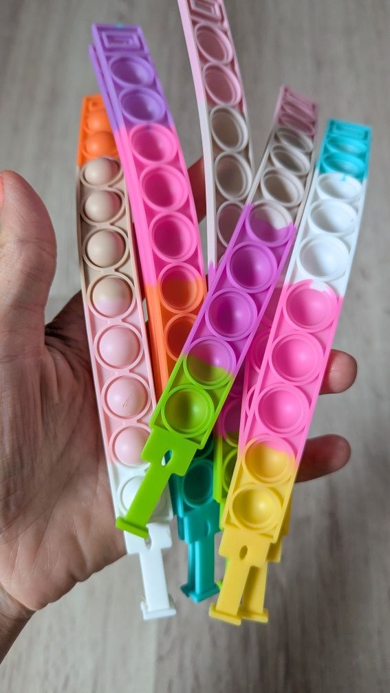Nowe bransoletki antystresowe popit zestaw 8 szt