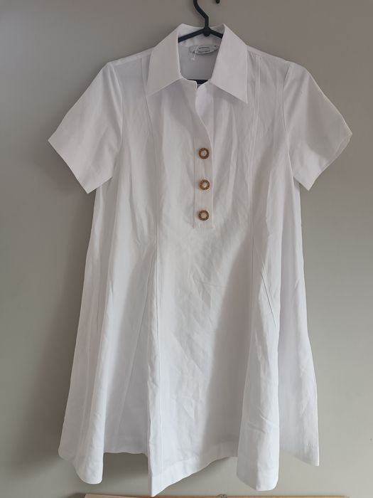 Sukienka biała z kołnierzem guziki Reserved Zara nowa