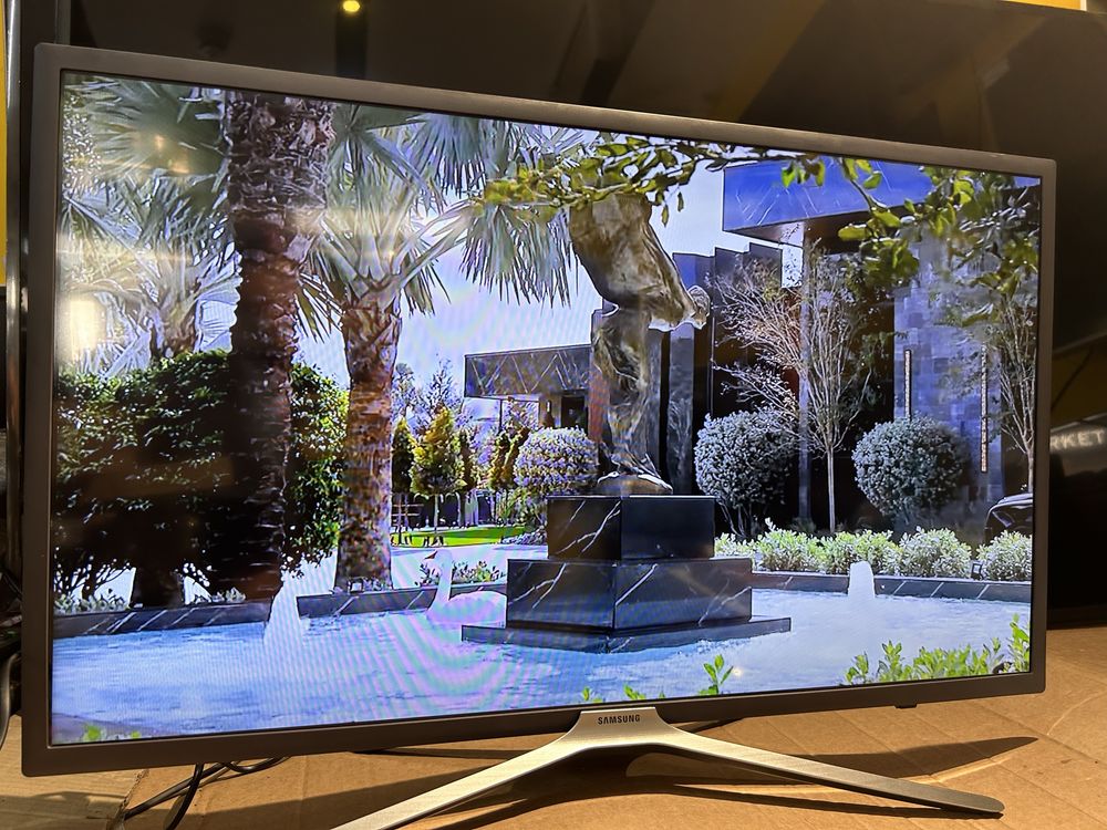 Телевізор 32” Samsung UE32M5500AUXUA, Smart TV, голововий пульт.