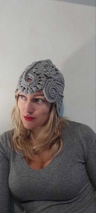 Шапка женская ручной работы