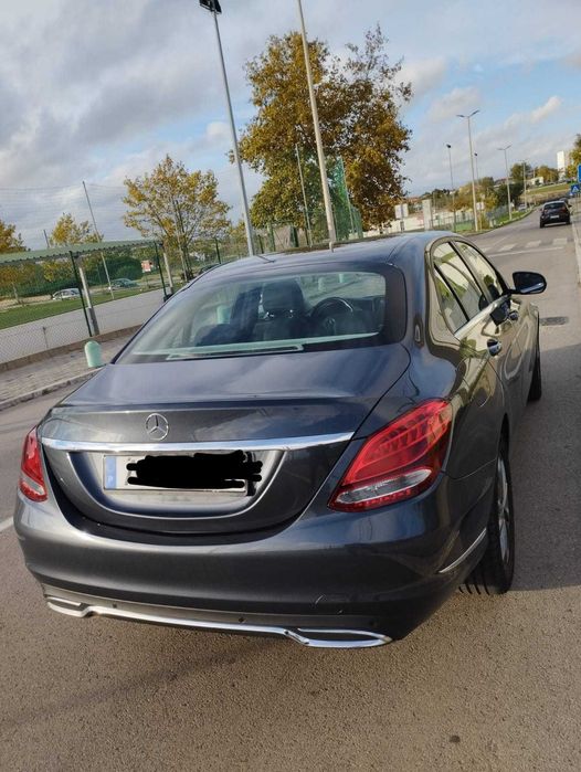 Mercedes C 180 D blue EFFICIENCY irrepreensível