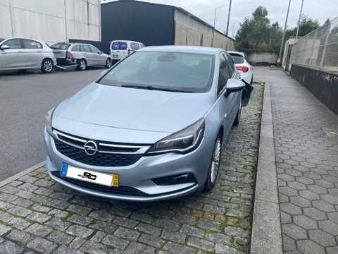 Opel Astra (1598cc)