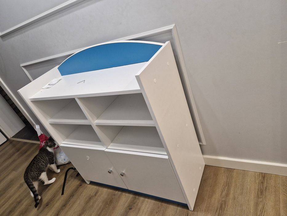 Niski regał dziecięcy/Komoda do pokoju dziecięcego