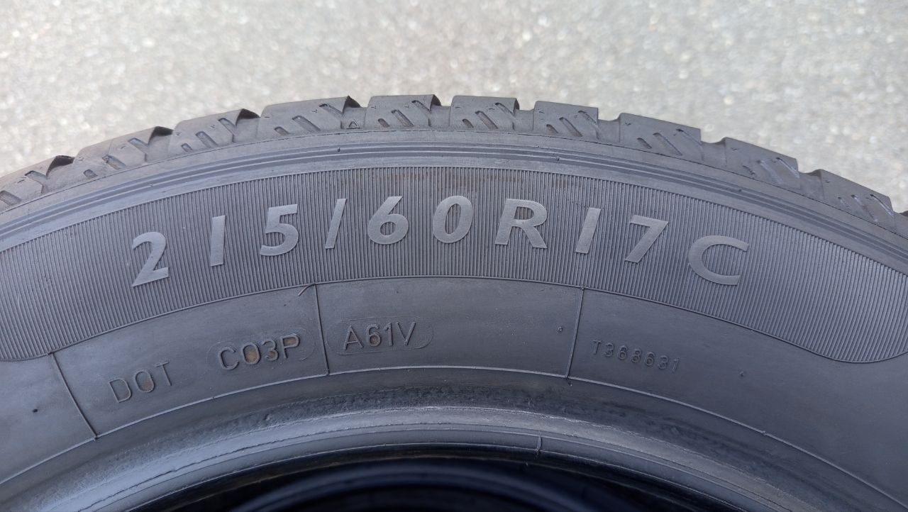 215.60.17C Dunlop EconoDrive 2шт