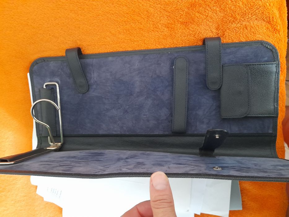 Etojo para gravatas e botoes de punho