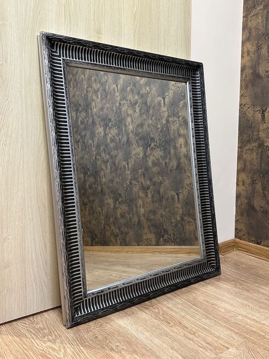 Lustro 70x90 srebrna rama