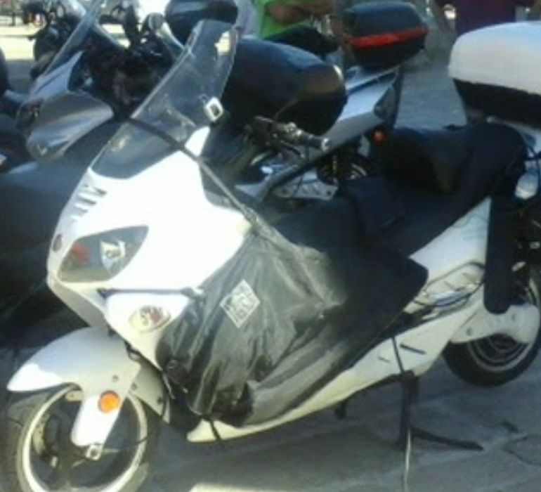 Capa Tucano de proteção de frio e chuva para mota  ou Scooter