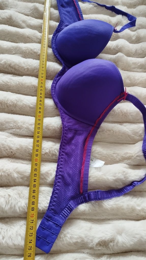 Biustonosz Freya 80D