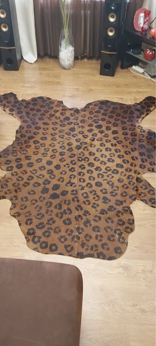 Шкура коровы ковер