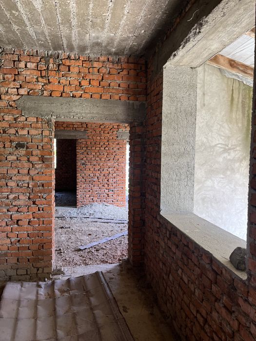 Недобудова 235 м2 приват ділянка 12 сот Берегово винзавод «Чізай»