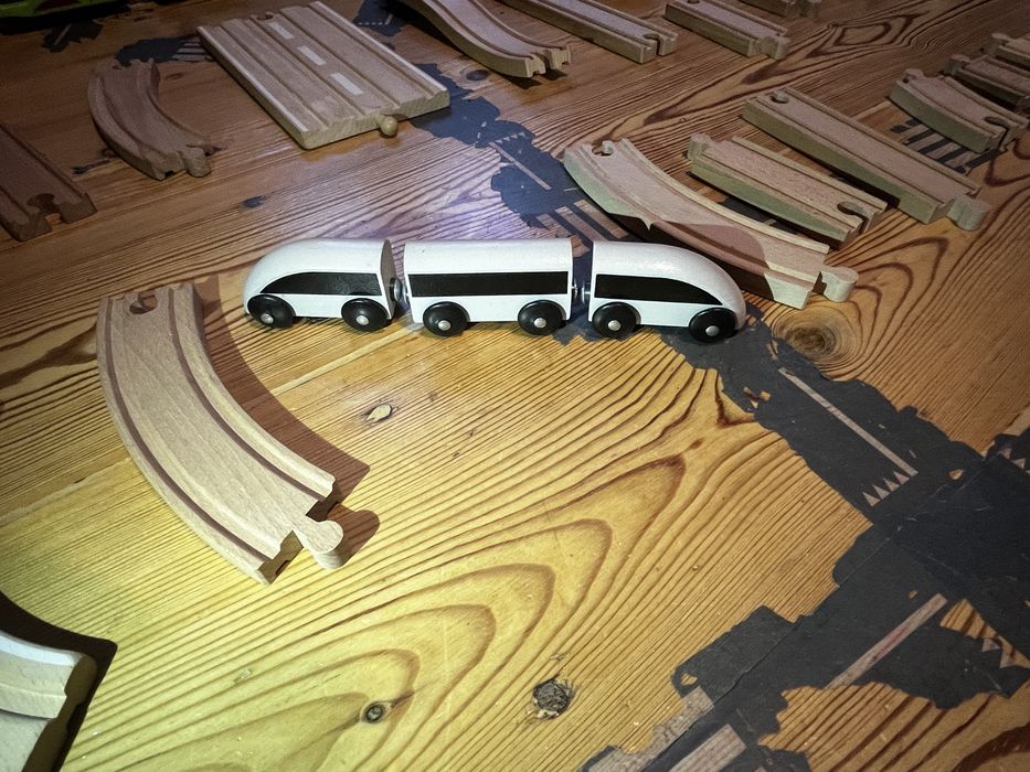 Tory drewniane IKEA i inne – okolo 160 elementów