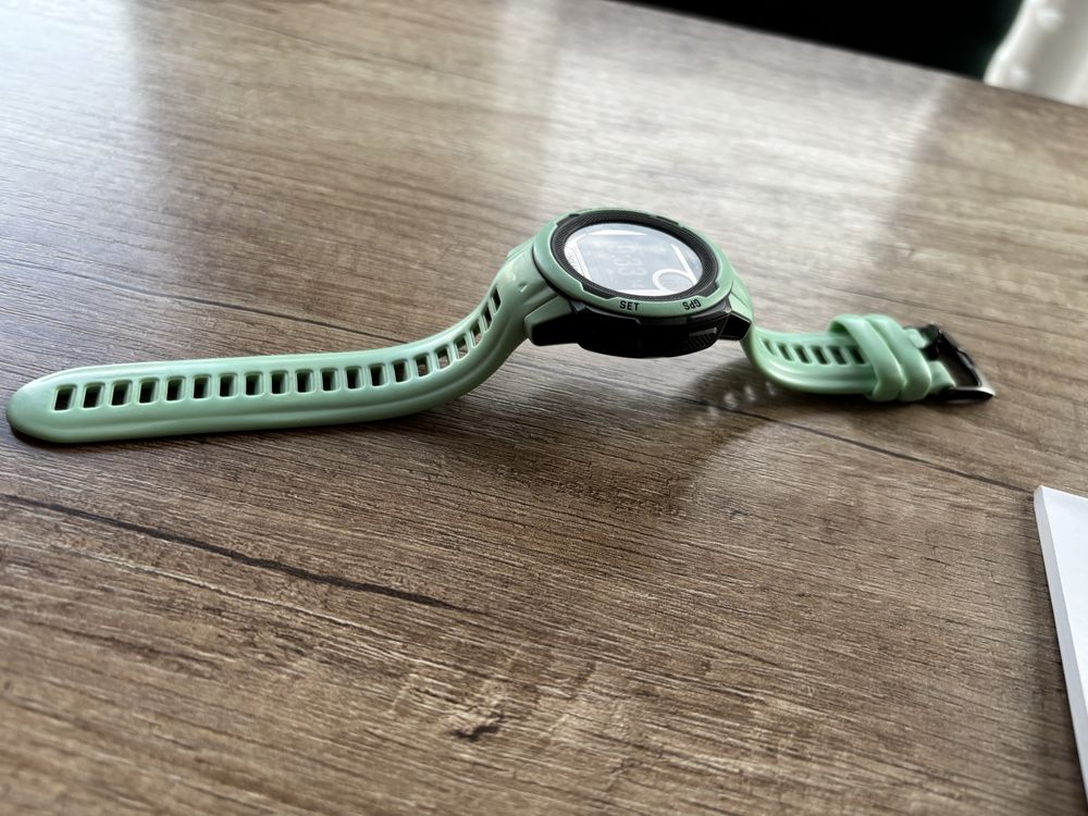 Garmin Instinct 2S Solar miętowy zielony. Super stan. Cały zestaw.