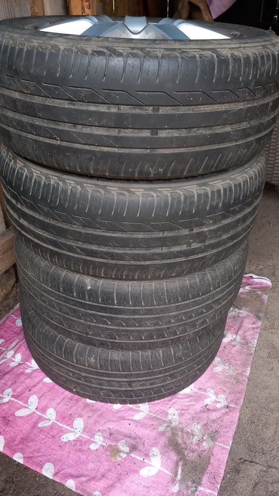 Sprzedam alufelgi z oponami letnimi ze skody octavii  1,9 TDI