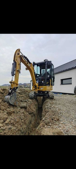 Wynajem minikoparki 2t