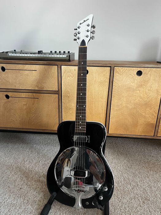 Airline Guitars Folkstar – Gitara elektryczno-akustyczna rezofoniczna