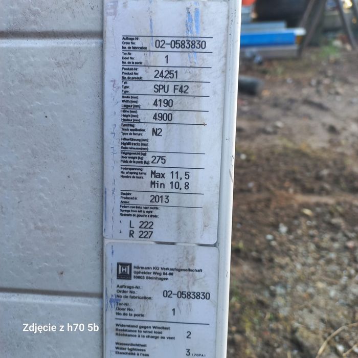 Brama Hormann z drzwiami serwisowymi ocieplana i przeszklona