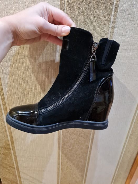 Ботинки   жіночі