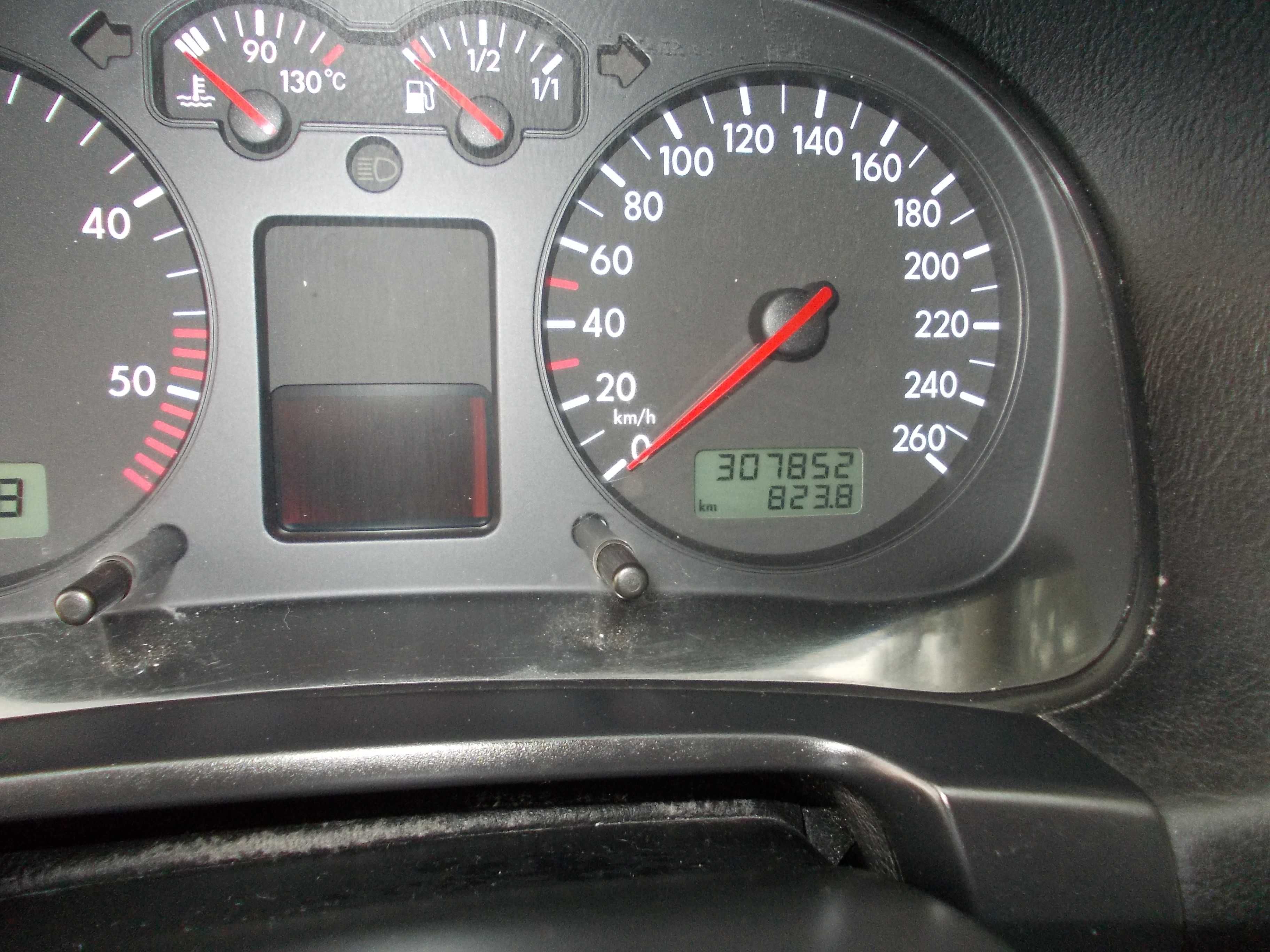VW Golf  1.9 TDI