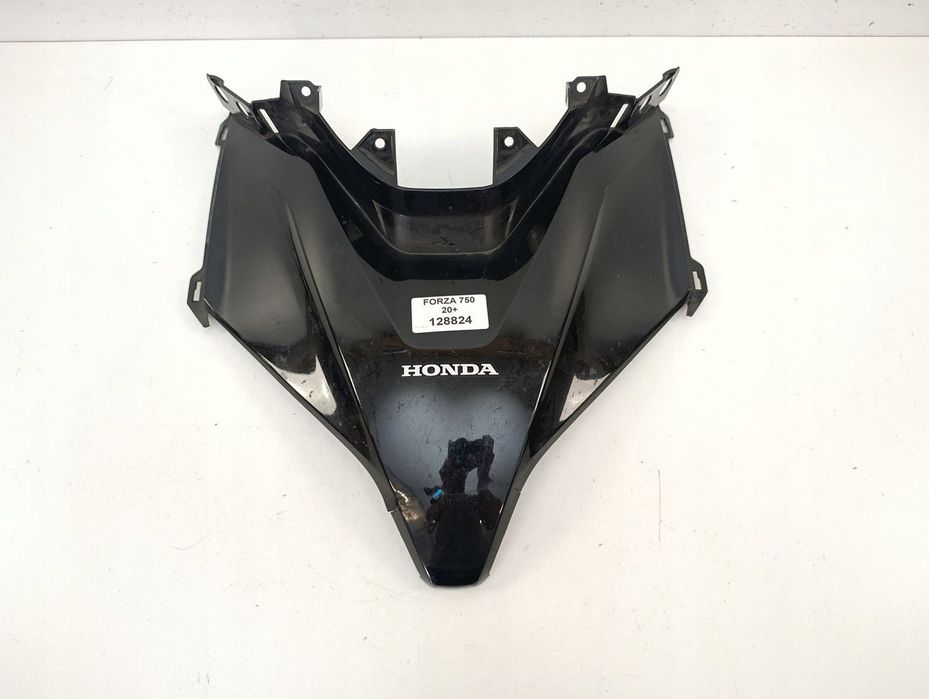 HONDA FORZA 750 20 NOSEK CZASZA PRZÓD