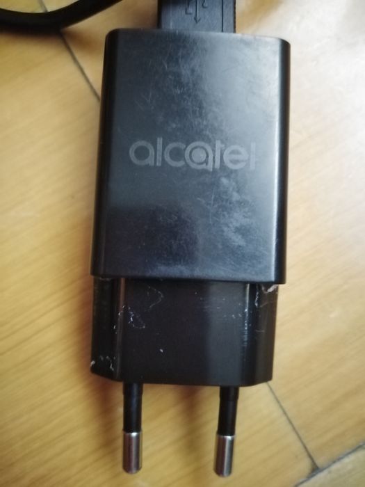 Vendo fixar de carregamento para telemóvel bom estado