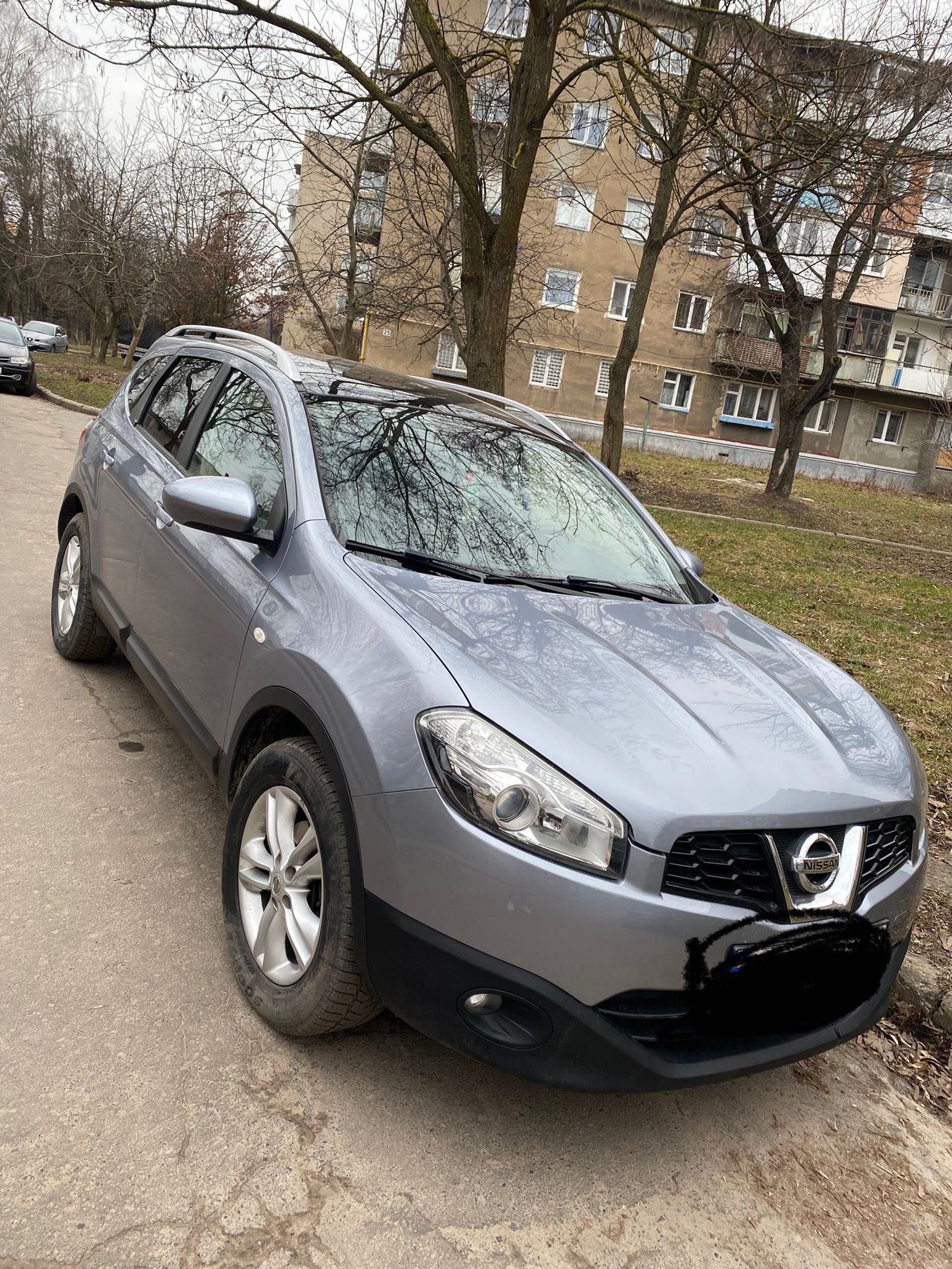 Авто Nissan Qashqai+2 панорамна криша Торг