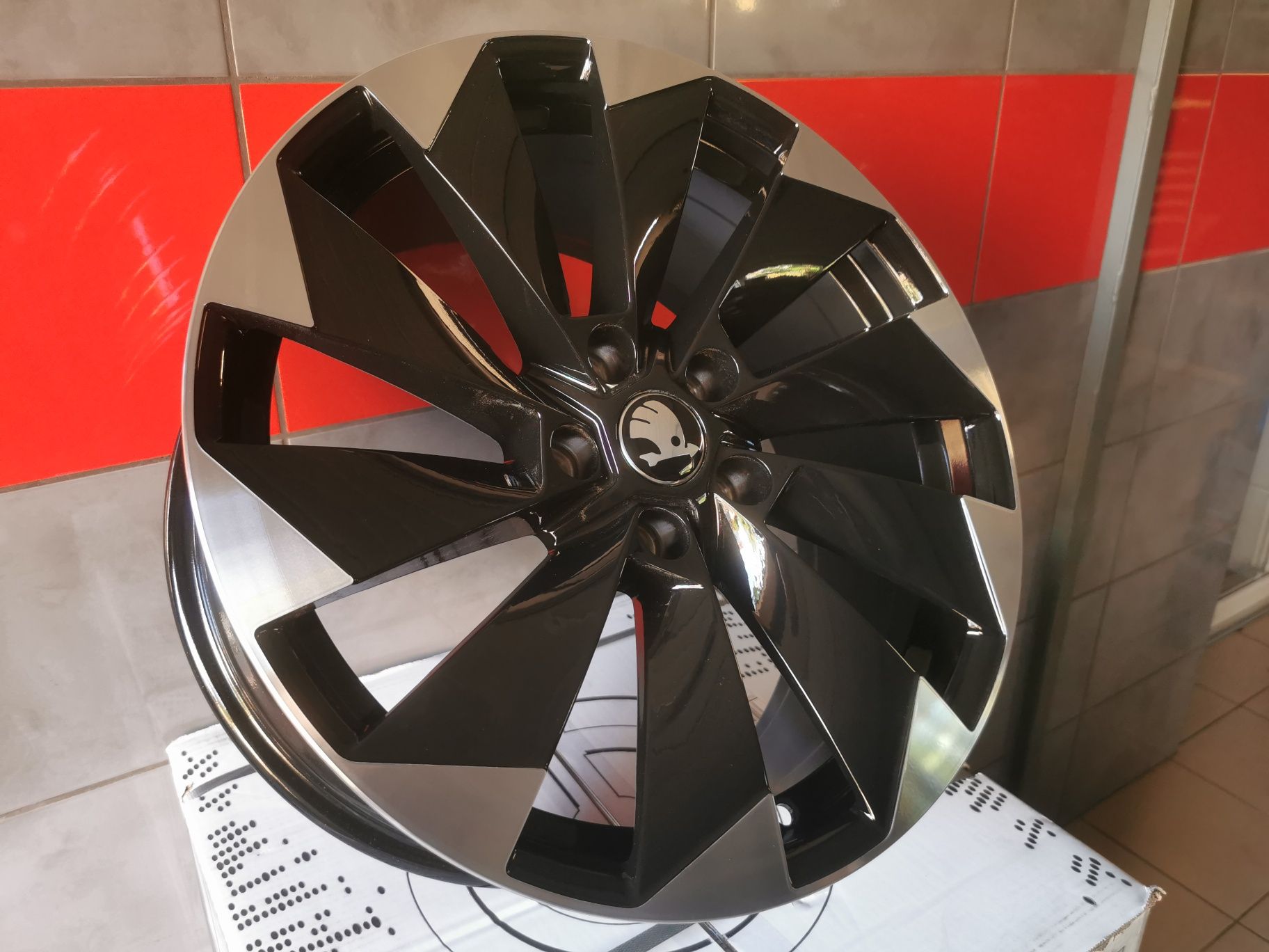 NOWE! FELGI 18" 5x112 Skoda VRS RS Superb Octavia Kodiaq VW Passat CC