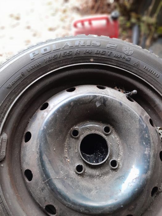 Komplet kół zimowych Polaris2 barum radial 185/65r14