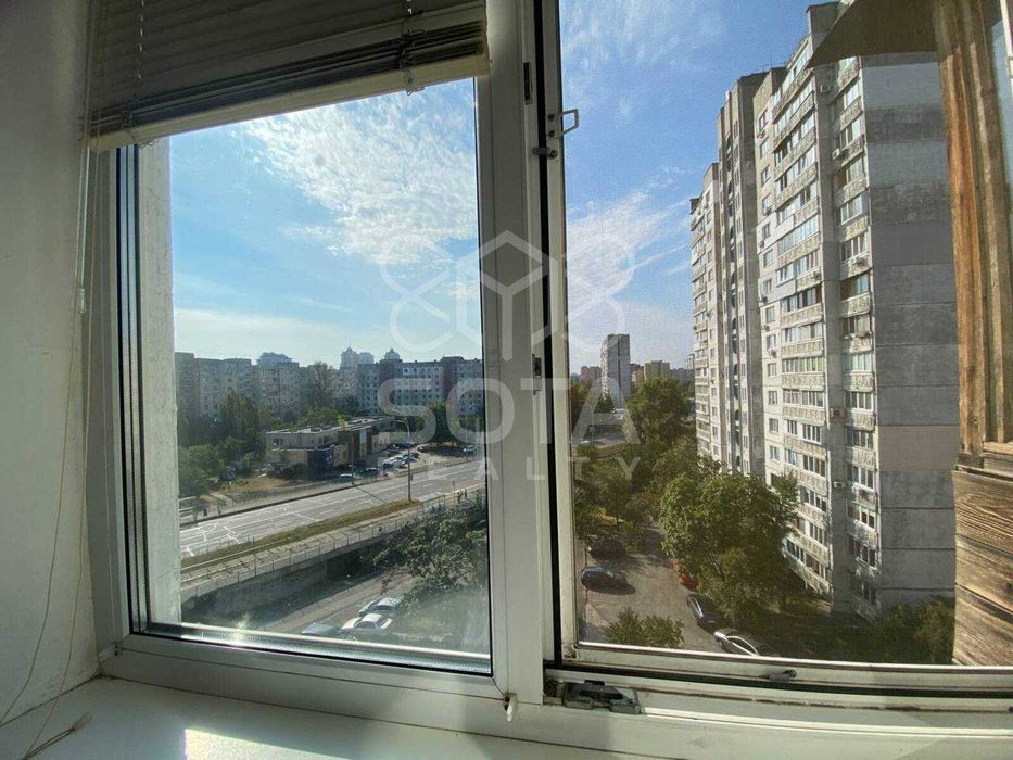 Велика 2-кімнатна квартира 7 хвилин пішки метро Героїв Дніпра, Оболонь