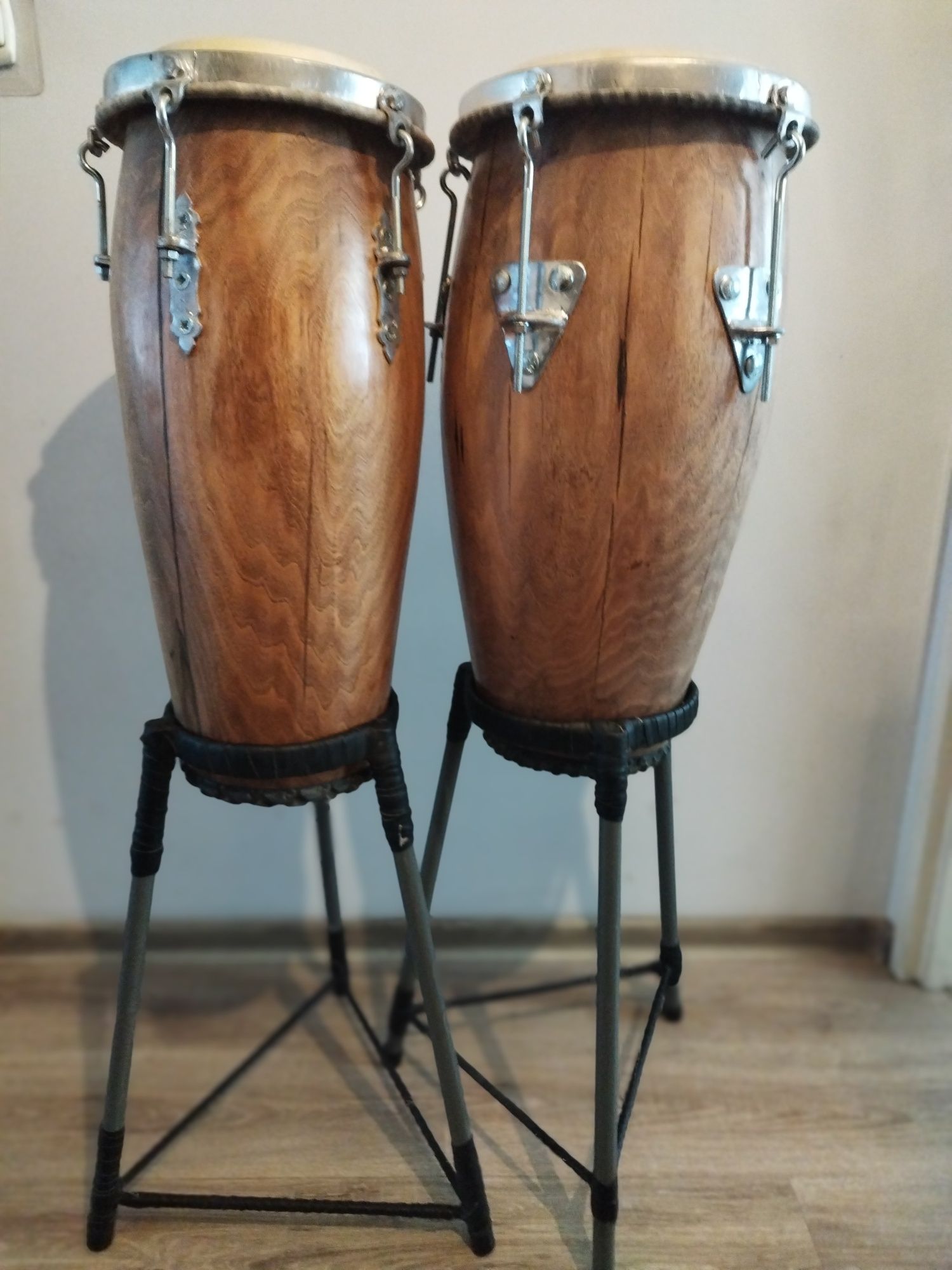 Bębny djembe kongi