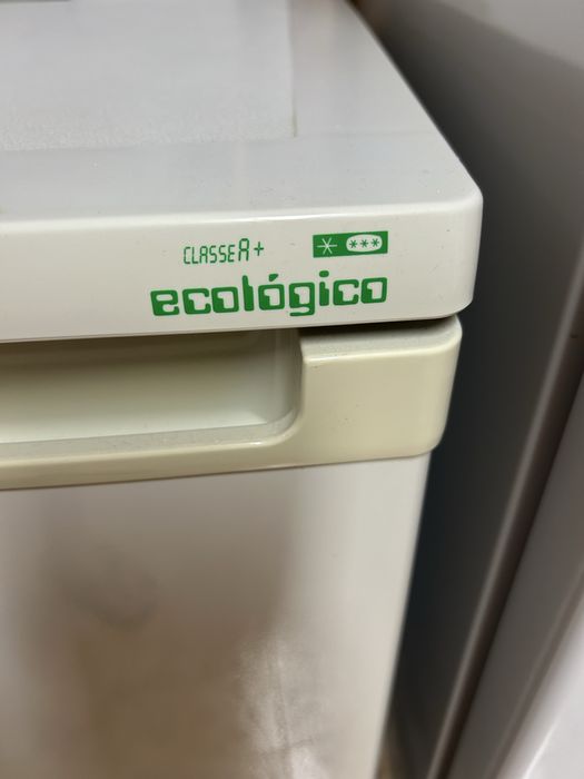 Vendo arca frigurifica de gavetas Jocel.