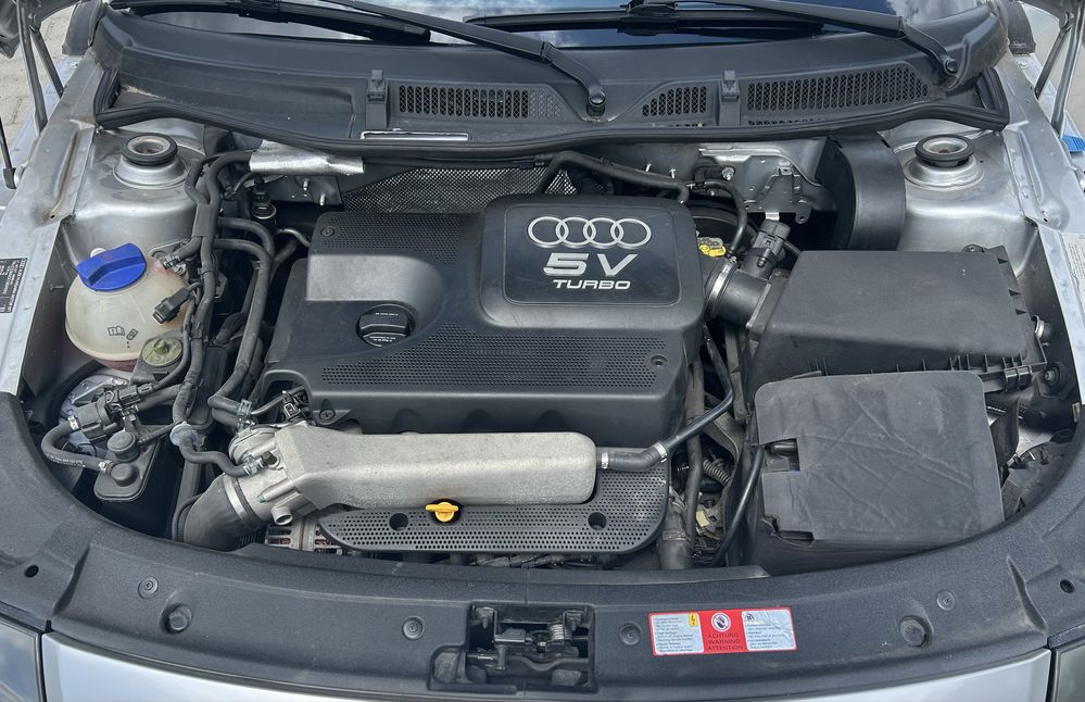 Audi TT//1.8 Turbo//180KM//S-line//Skóry//Bose//Zarejstrowana!!