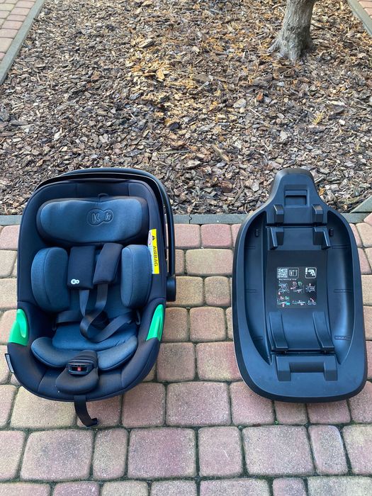 Fotelik z bazą oraz bujaki gratis