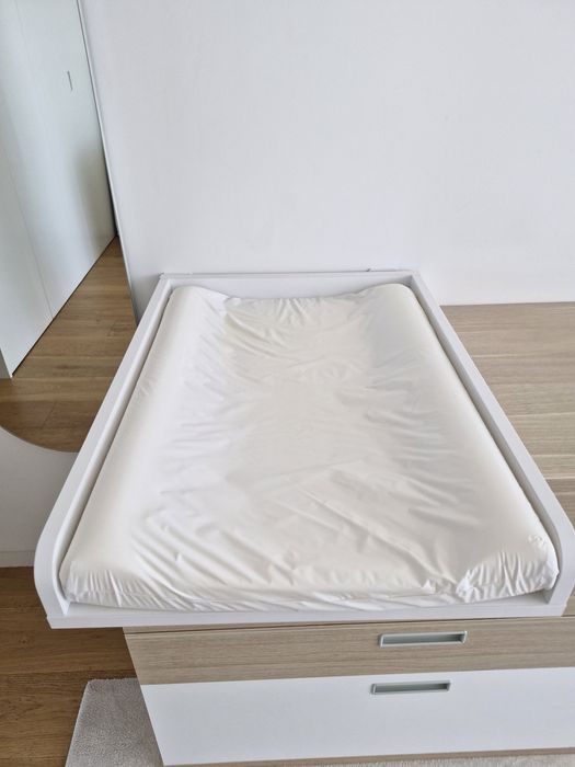 Trocador para cómoda branco + Colchão