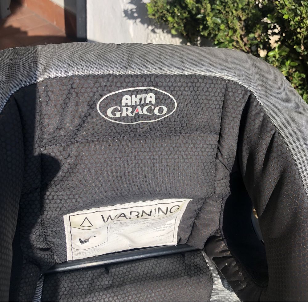 Cadeira Bebé Auto Akta graco (isofix) dos 0-18 Kg (até aos 4 anos )