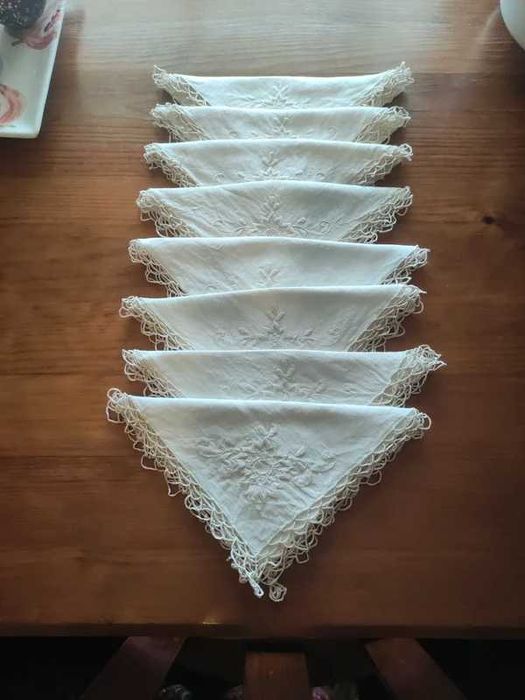 8 guardanapos de linho "bordado da Madeira"