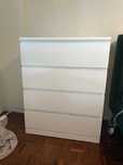 Cômoda branca IKEA MALM