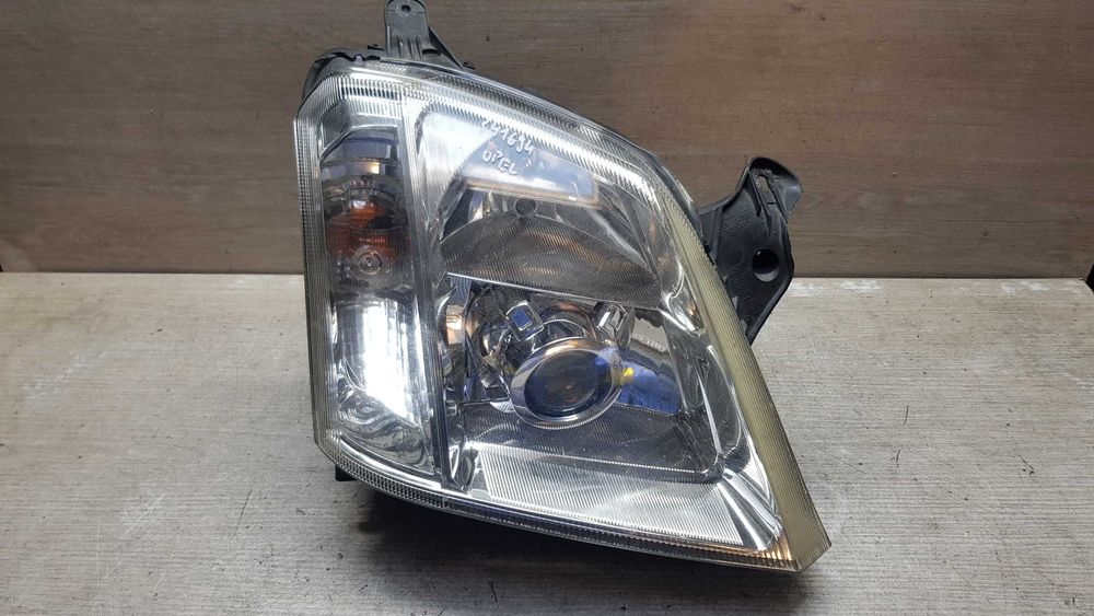 Фара права Opel Meriva A 2002-2010p. XENON Європа