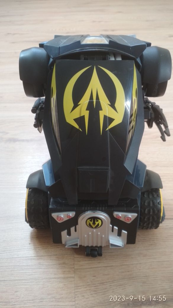 Zdalnie sterowany transformujący robót zabawka Maisto street trooper