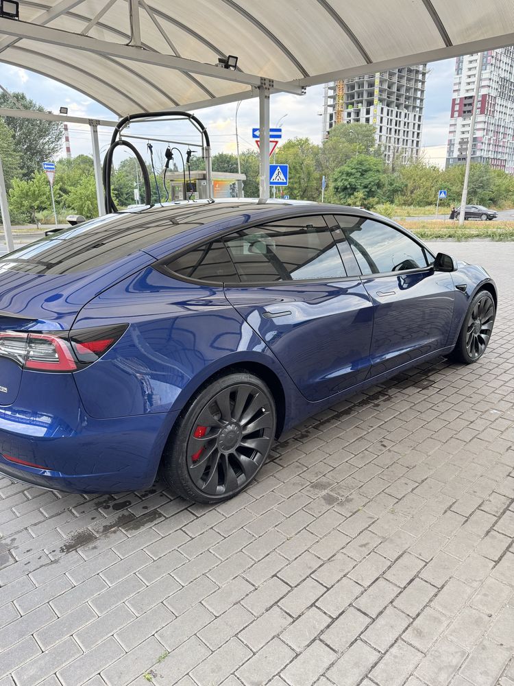 Tesla model 3 performance 2022