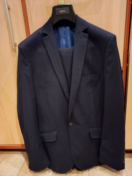 Garnitur męski KUBENZ Tokyo Slim rozm. 176/46/80 granatowy, 80% wełna!