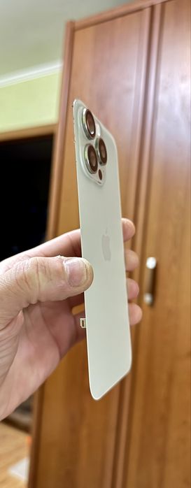 Iphone 15 Pro Max задняя крышка Original в идеальном состоянии