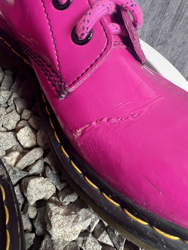 Buty trapery dr. Martens 1460 różowe lakierkowane