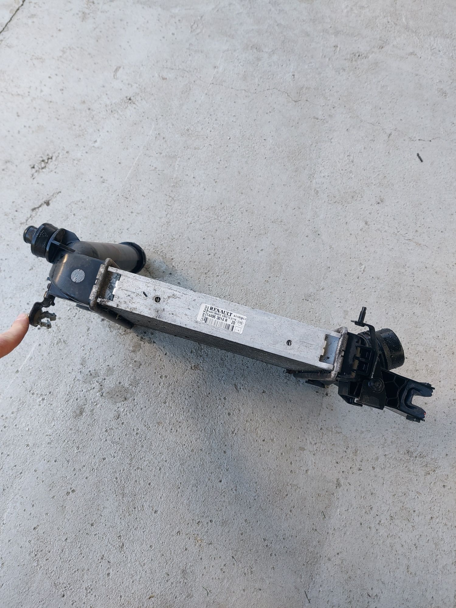 Chłodnica powietrza intercooler renault clio 4 dacia 0.9 tce